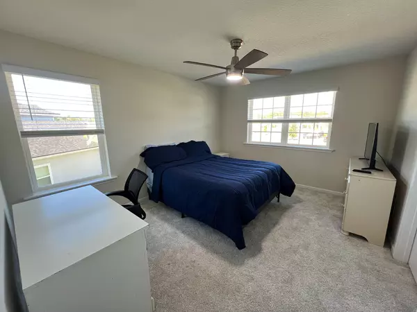 Coliving in Cedar Hills - Westside, Jacksonville