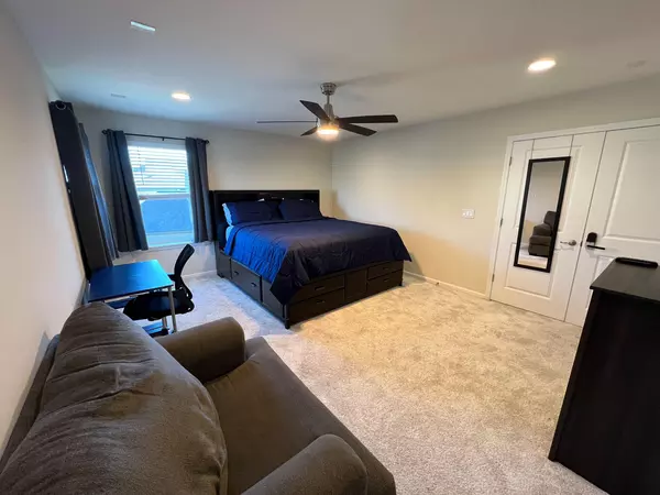 Coliving in Cedar Hills - Westside, Jacksonville
