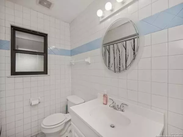 Coliving in Northeast Side - North SATX, San Antonio