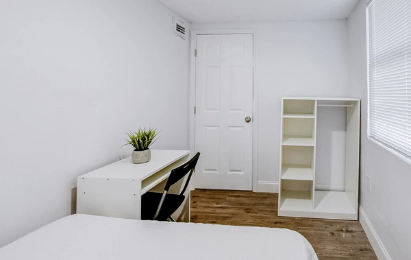 Coliving in Grant Park Tampa - East Tampa, Tampa