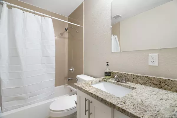 Coliving in Sulphur Springs - North Tampa, Tampa