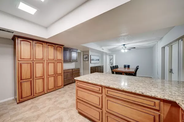 Coliving in Glendale - NW Valley, Phoenix