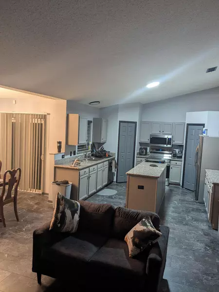 Coliving in Highlands - Northside, Jacksonville