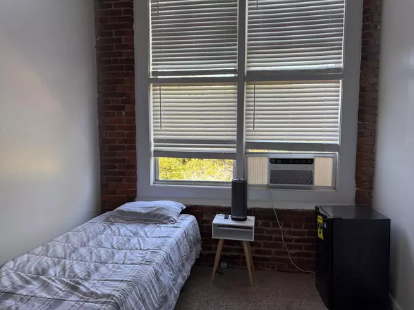 Coliving in Thomasboro - Hoskins - West Charlotte, Charlotte