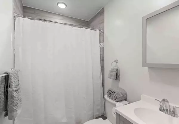 Coliving in Ashley Park - Central Charlotte, Charlotte