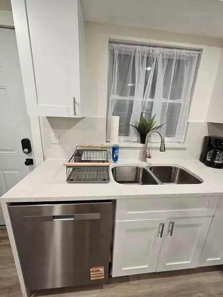 Coliving in Sulphur Springs - North Tampa, Tampa