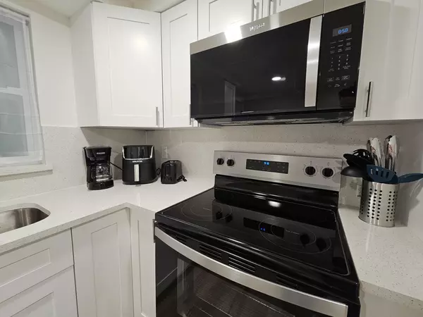 Coliving in Sulphur Springs - North Tampa, Tampa