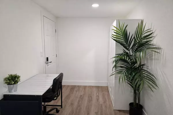 Coliving in Sulphur Springs - North Tampa, Tampa