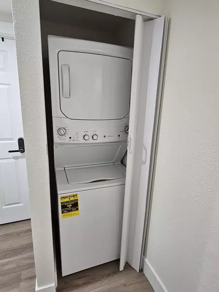 Coliving in Sulphur Springs - North Tampa, Tampa