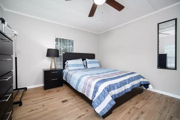 Coliving in Cedar Hills - Westside, Jacksonville