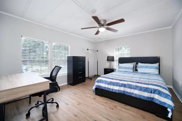 Coliving in Cedar Hills - Westside, Jacksonville