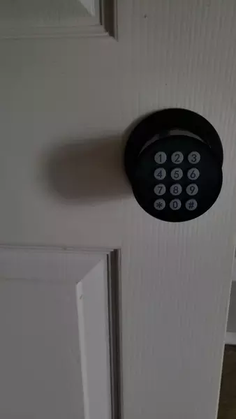 Coliving in Greater Greenspoint - Ne Houston, Houston