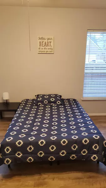 Coliving in Greater Greenspoint - Ne Houston, Houston