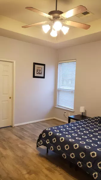 Coliving in Greater Greenspoint - Ne Houston, Houston