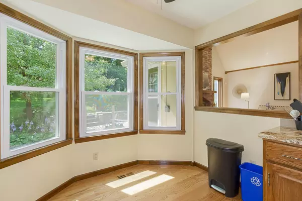 Coliving in Gladstone - Outer KCMO, Kansas City