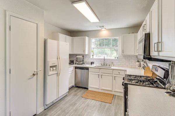 Coliving in Manor - East Austin, Austin