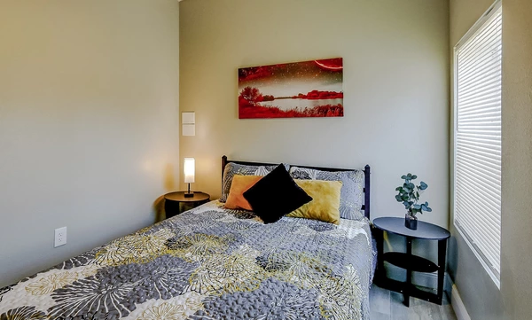 Coliving in Live Oaks Square - East Tampa, Tampa