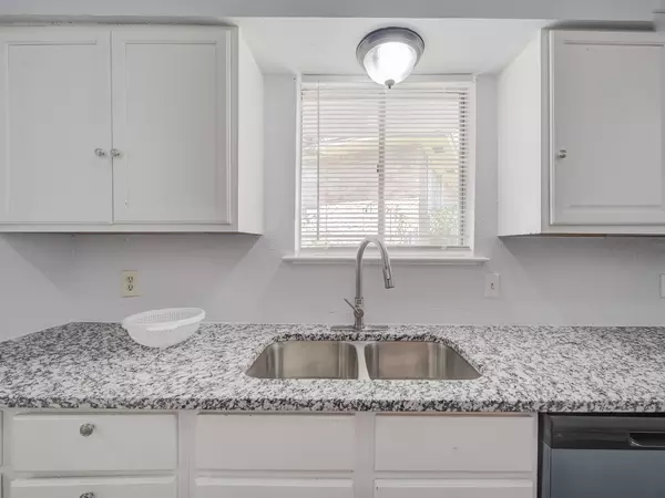 Coliving in Wolf Creek - Sw Dallas, Dallas