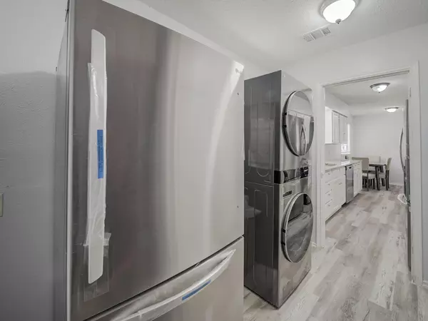 Coliving in Wolf Creek - Sw Dallas, Dallas