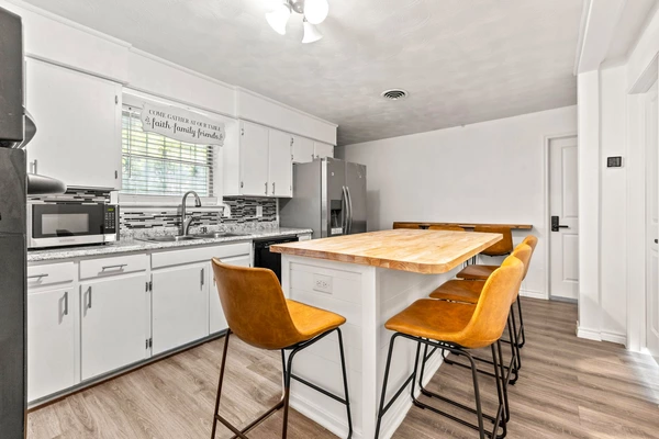 Coliving in Wolf Creek - Sw Dallas, Dallas