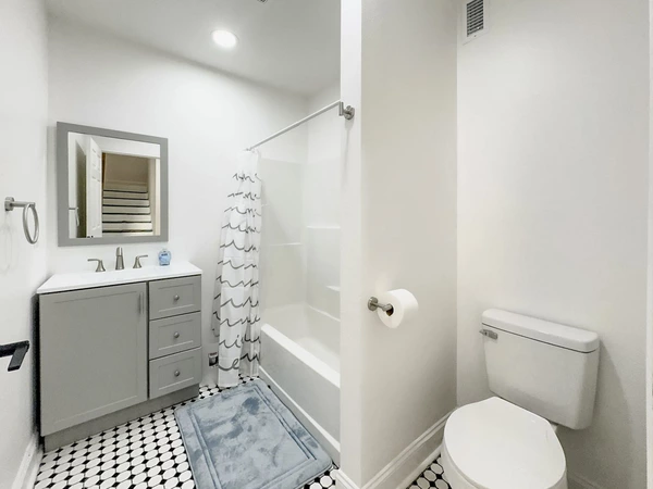 Coliving in Hollygrove - Uptown & Carrollton, New Orleans