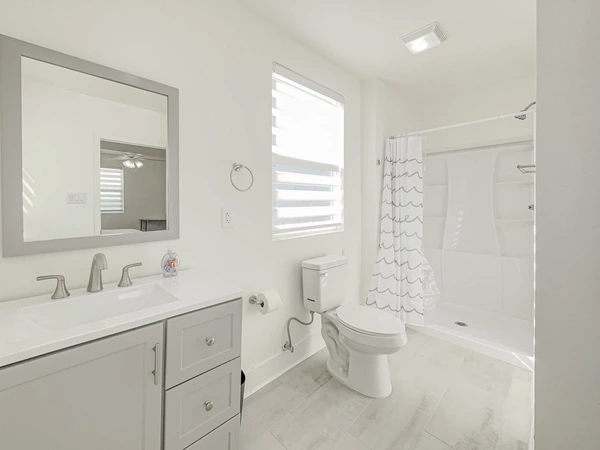 Coliving in Hollygrove - Uptown & Carrollton, New Orleans