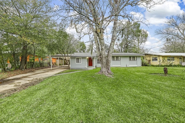 Coliving in Cedar Hills - Westside, Jacksonville