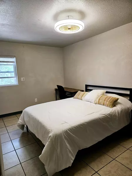 Coliving in Holden Heights - Central Orlando, Orlando