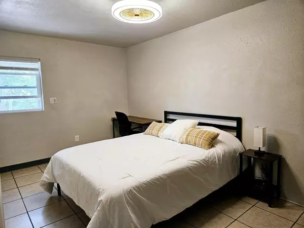 Coliving in Holden Heights - Central Orlando, Orlando