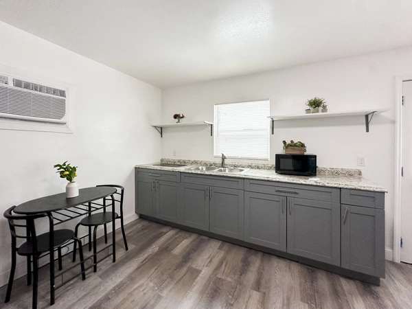 Coliving in Temple Terrace - North Tampa, Tampa