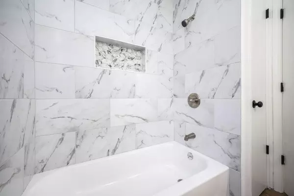 Coliving in Blue Hills - KCMO, Kansas City