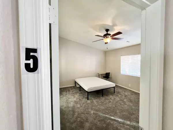 Coliving in Peoria - NW Valley, Phoenix