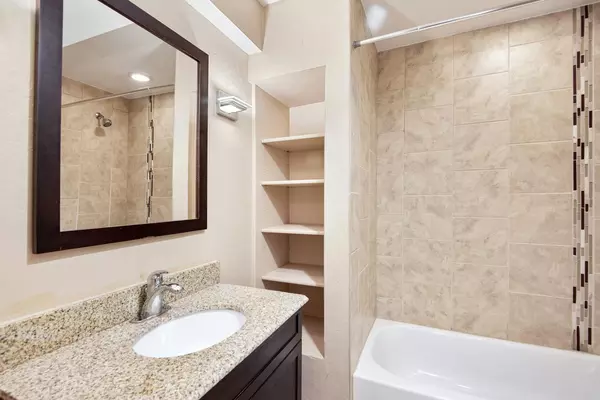 Coliving in Skyland - North Denver, Denver