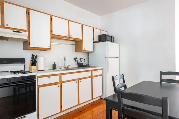 Coliving in Roscoe Village - North Side, Chicago