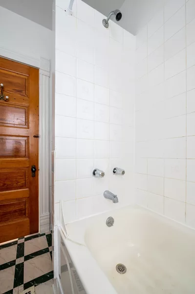 Coliving in Roscoe Village - North Side, Chicago