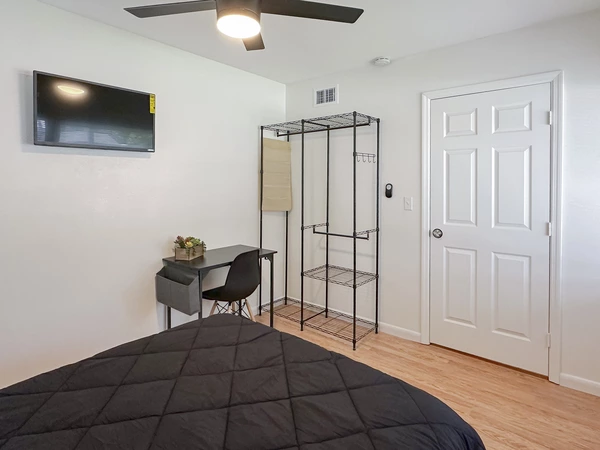 Coliving in Lealman - Clearwater-St. Petersburg, Tampa