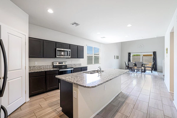 Coliving in Buckeye - SW Valley, Phoenix