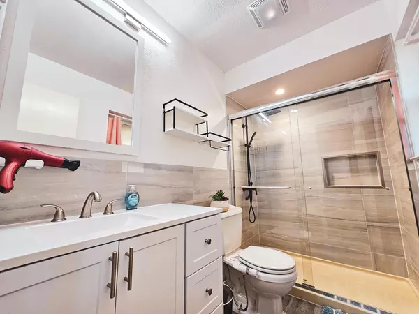 Coliving in Garland - Ne Dallas, Dallas