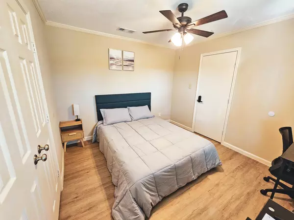 Coliving in Garland - Ne Dallas, Dallas
