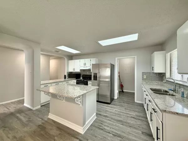 Coliving in Far West Side - West SATX, San Antonio