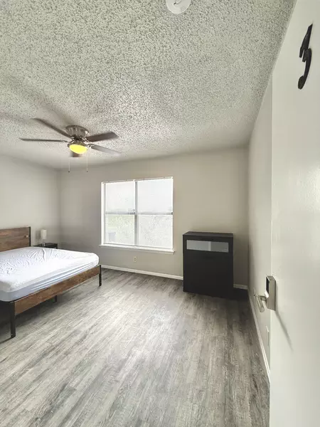 Coliving in Far West Side - West SATX, San Antonio