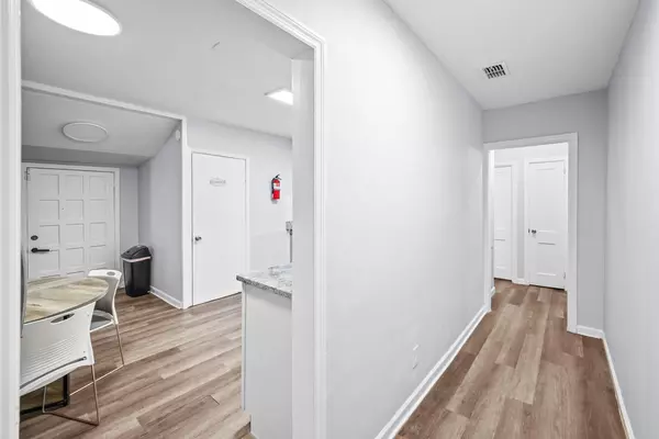 Coliving in Cedar Hills - Westside, Jacksonville