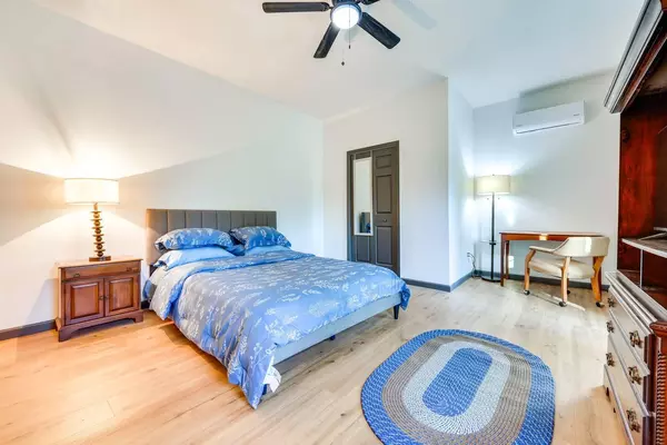 Coliving in Lake Forest - Northside, Jacksonville