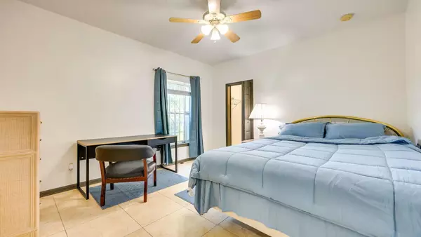 Coliving in Lake Forest - Northside, Jacksonville