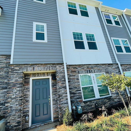 Coliving in Eagle Lake - West Charlotte, Charlotte