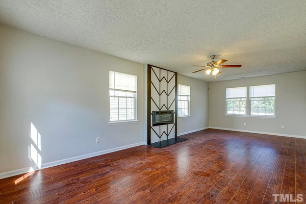 Coliving in Woodcroft - Durham, Raleigh