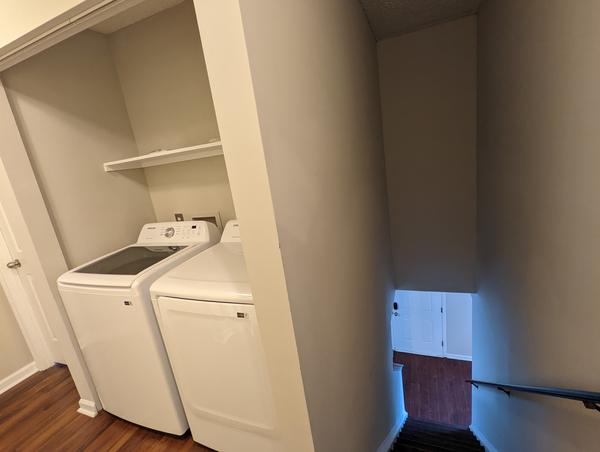 Coliving in Woodcroft - Durham, Raleigh