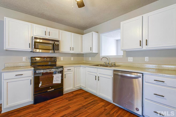 Coliving in Woodcroft - Durham, Raleigh