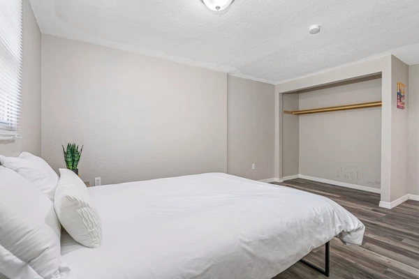 Coliving in East Lake-Orient Park - East Tampa, Tampa