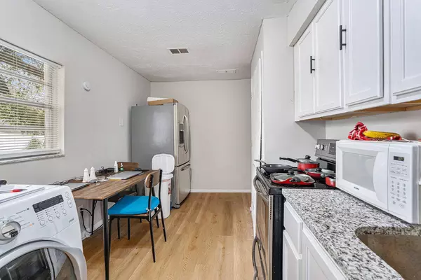 Coliving in Sulphur Springs - North Tampa, Tampa